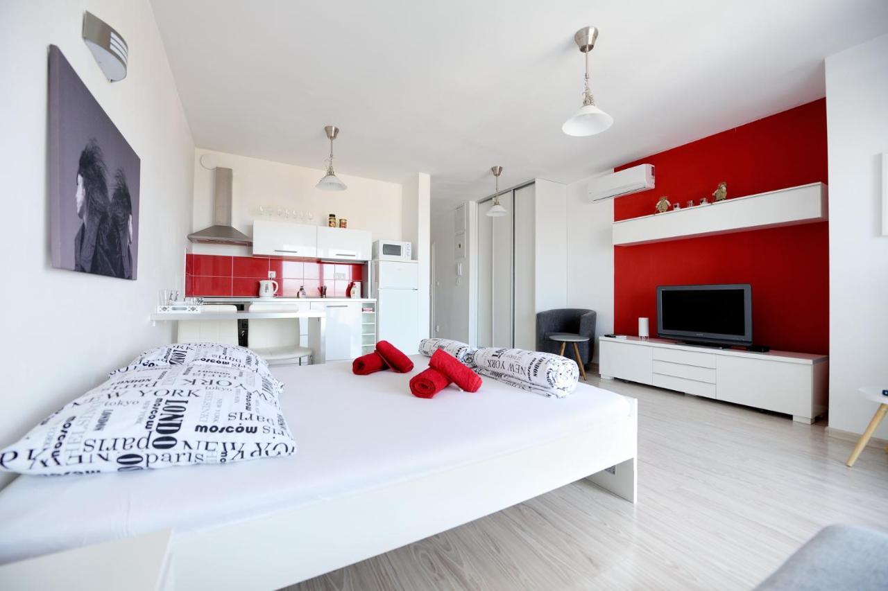 Apartman Centroom Piest'any Exterior foto