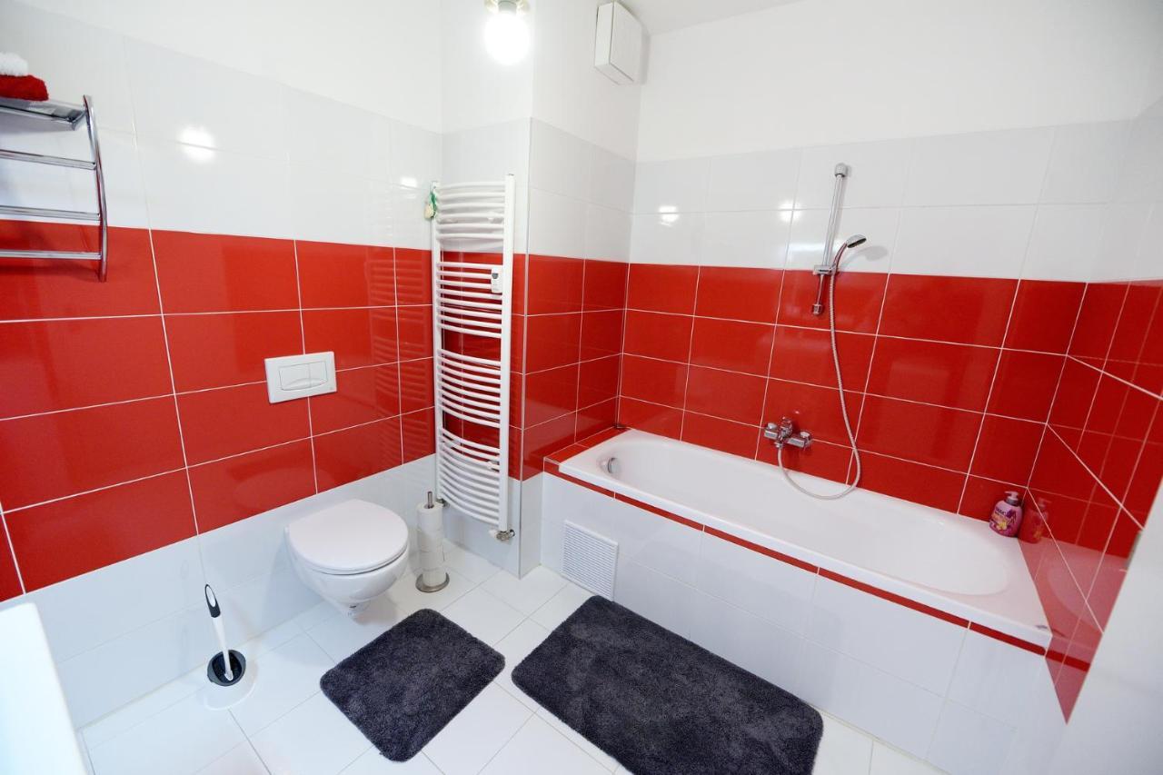 Apartman Centroom Piest'any Exterior foto